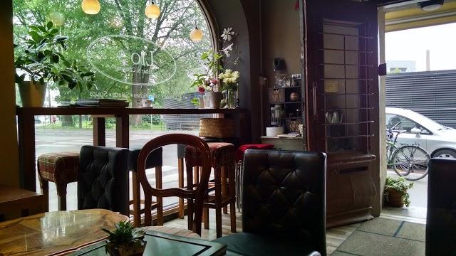 Lio's Cafe Bar